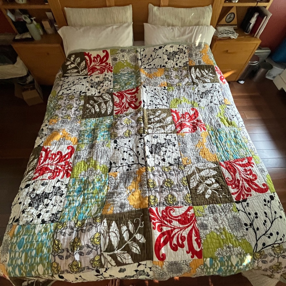 Urban outfitters patch quilt 100%cotton,Full size gently used no tears or stains